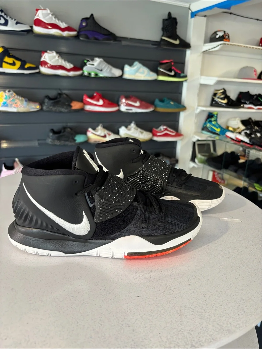 Nike Kyrie 6 “ Jet Black“ Mens Size 8